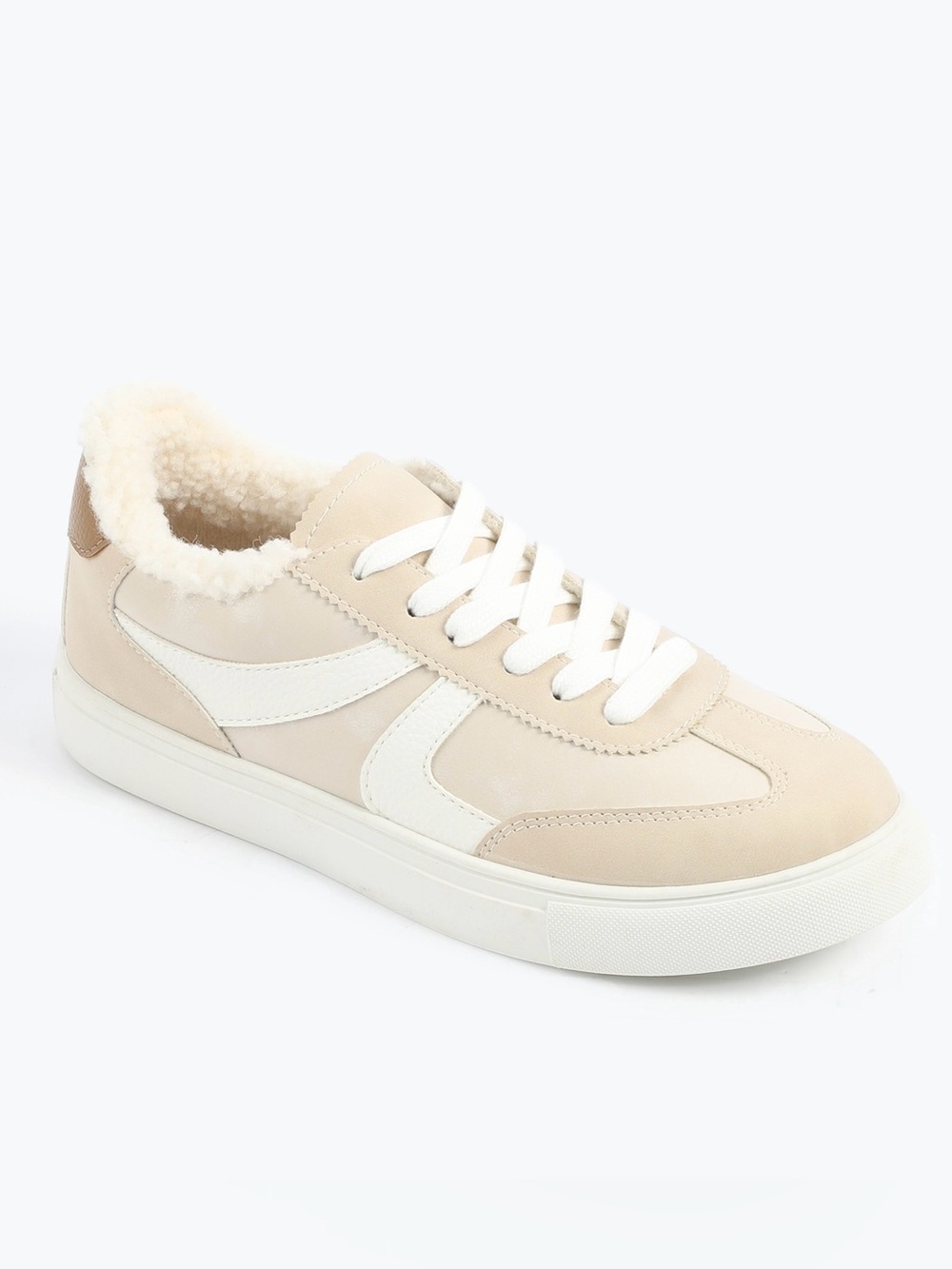 Maurices SuperCush Tessa Sherpa Sneakers Cream & White Lace Up 8 Women’s